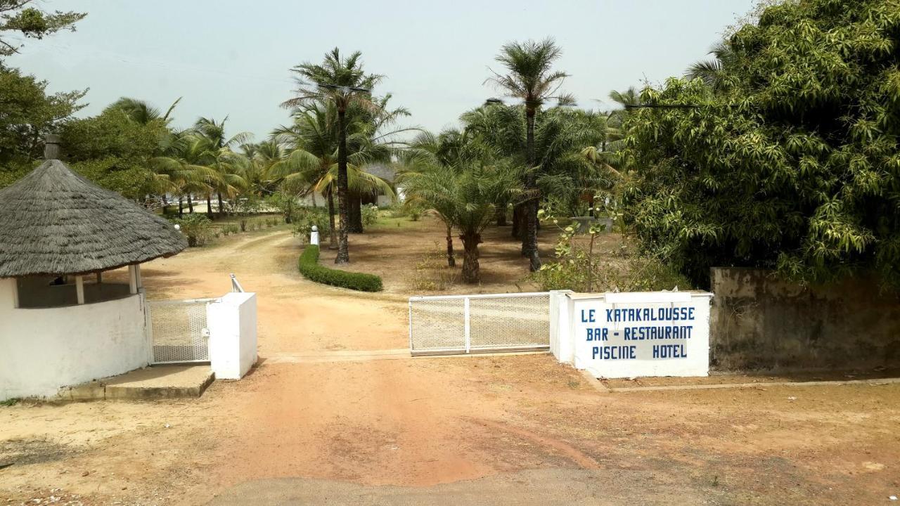 Hotel Katakalousse Yembakana المظهر الخارجي الصورة